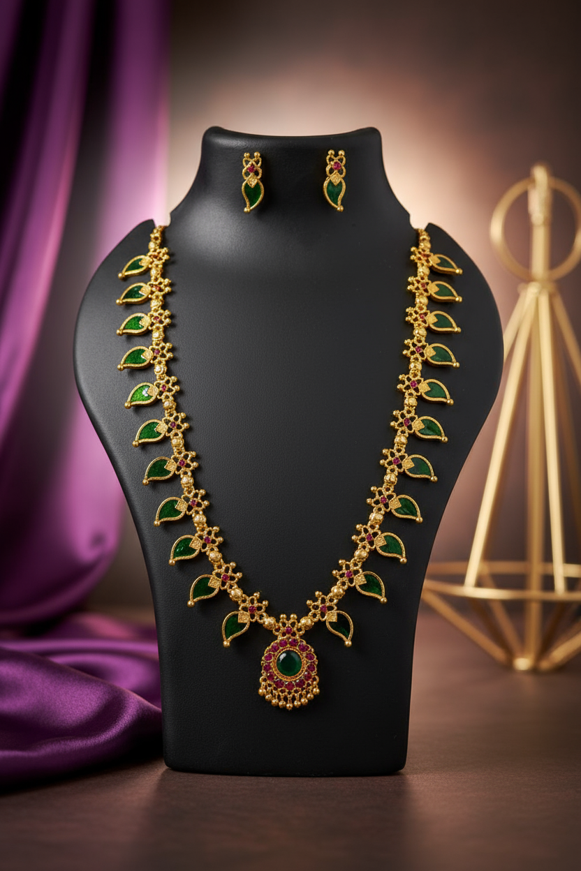 Floral Vine Heritage Necklace Set