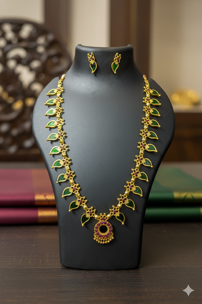 Floral Vine Heritage Necklace Set