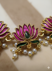 Lotus Radiance Pearl Necklace Set